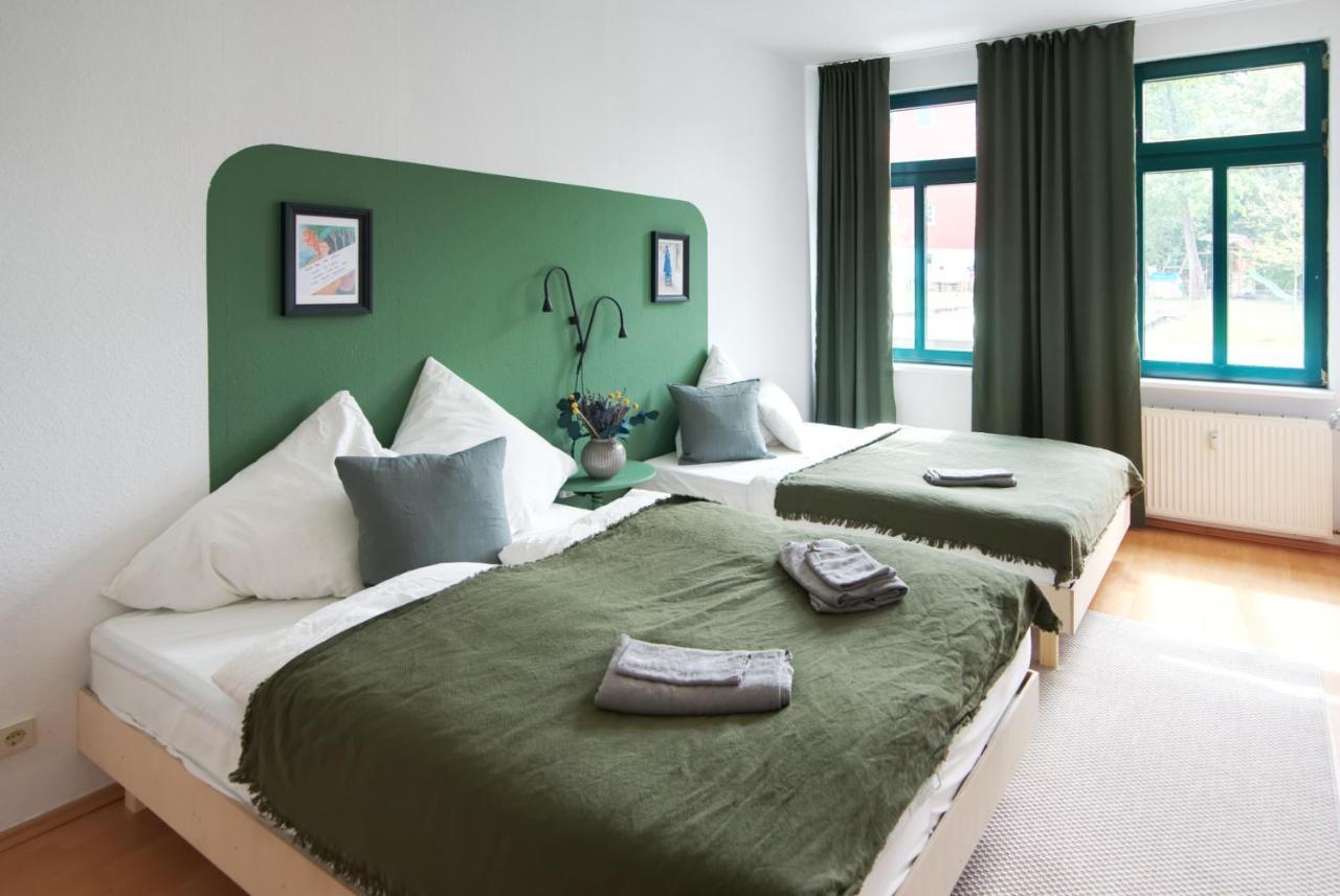 Vonbehling Boutique Apartment Mit 65Zoll Tv Und Designerstuecken Halle  Exterior foto